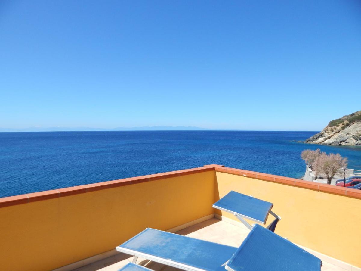 Appartamenti - Villa Mare Pomonte Extérieur photo