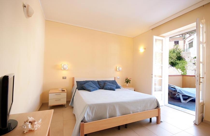 Appartamenti - Villa Mare Pomonte Extérieur photo